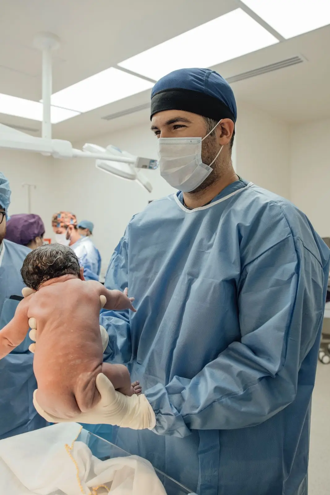 Neonatólogo en Monterrey: Atención Especializada del Recién Nacido desde el Primer Segundo